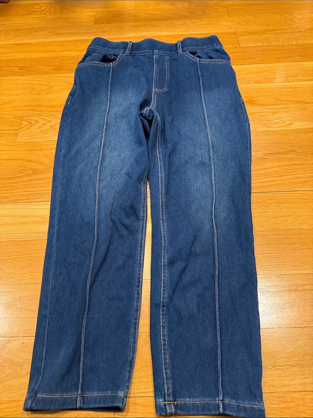Halara flex mid rise skinny cropped jeans with pockets size medium.